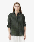 เสื้อเชิ้ตผู้หญิง OVERSIZED FLUID PRINT SHIRT (Vert / Bleu Marine / Blanc / Marron / Jaune • XE4)