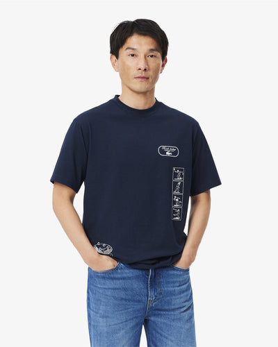 เสื้อยืดผู้ชาย ULTRA DRY TENNIS HERITAGE PRINT T-SHIRT (Navy Blue • 166)